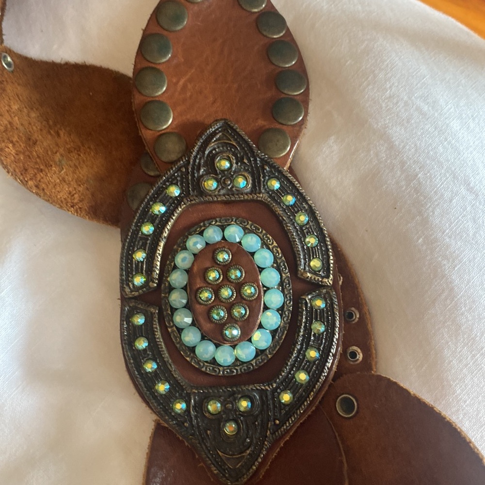 Gorgeous leather studded belt- vintage - Picture 4 of 9